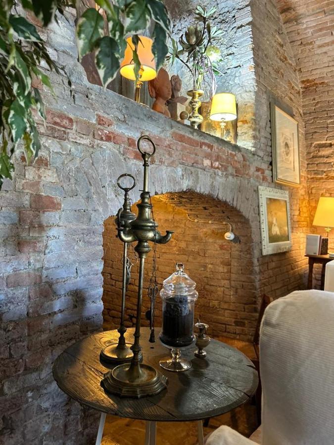 Borgo Di Beppe E Gloria Suite 산 조반니 발다르노 외부 사진