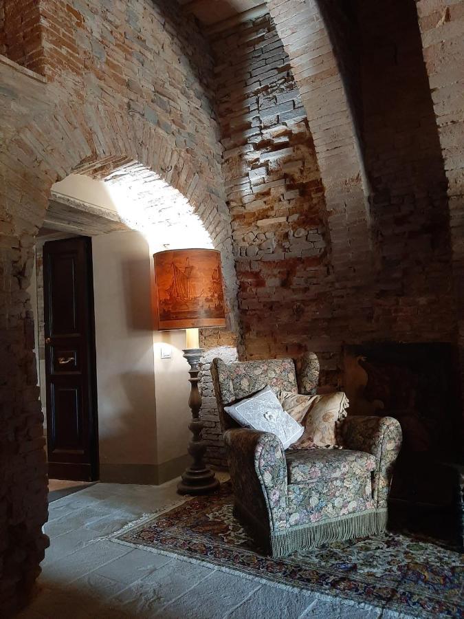 Borgo Di Beppe E Gloria Suite 산 조반니 발다르노 외부 사진